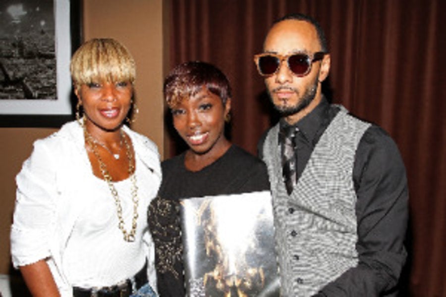 Star Gazing: Mary J. Blige, Estelle Support Swizz's Art - Essence