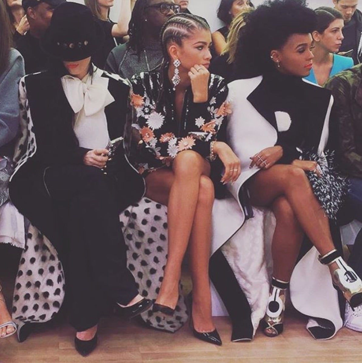 See the Hottest Moments from Paris Fashion Week