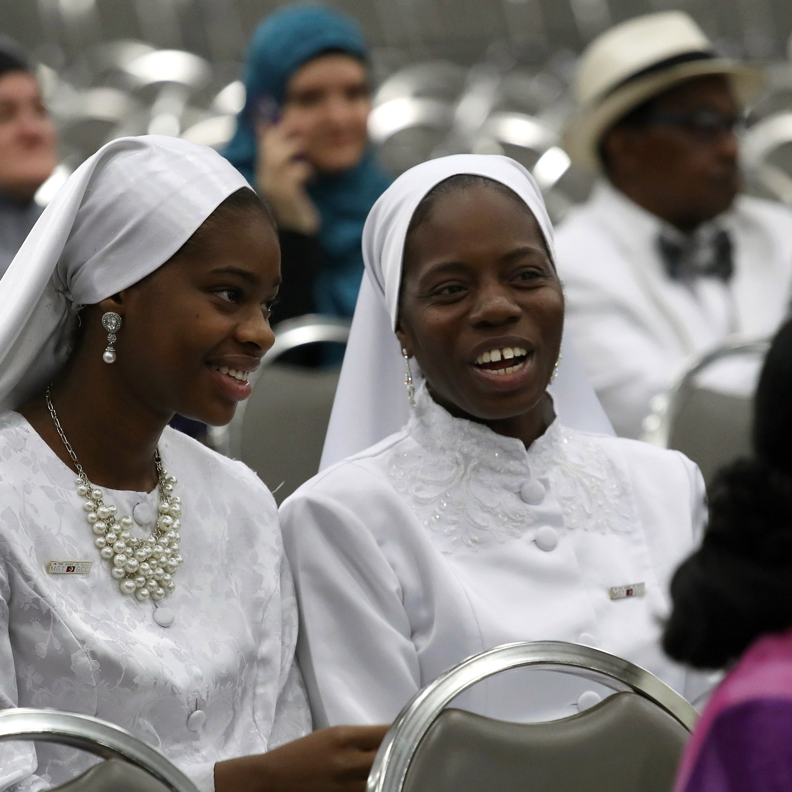 Muhammad Ali Honored In a Traditional Islamic Service 
