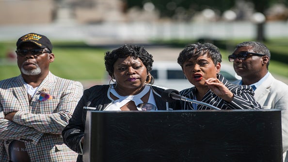 Judge Glenda Hatchett to Represent Philando Castile’s Family - Essence