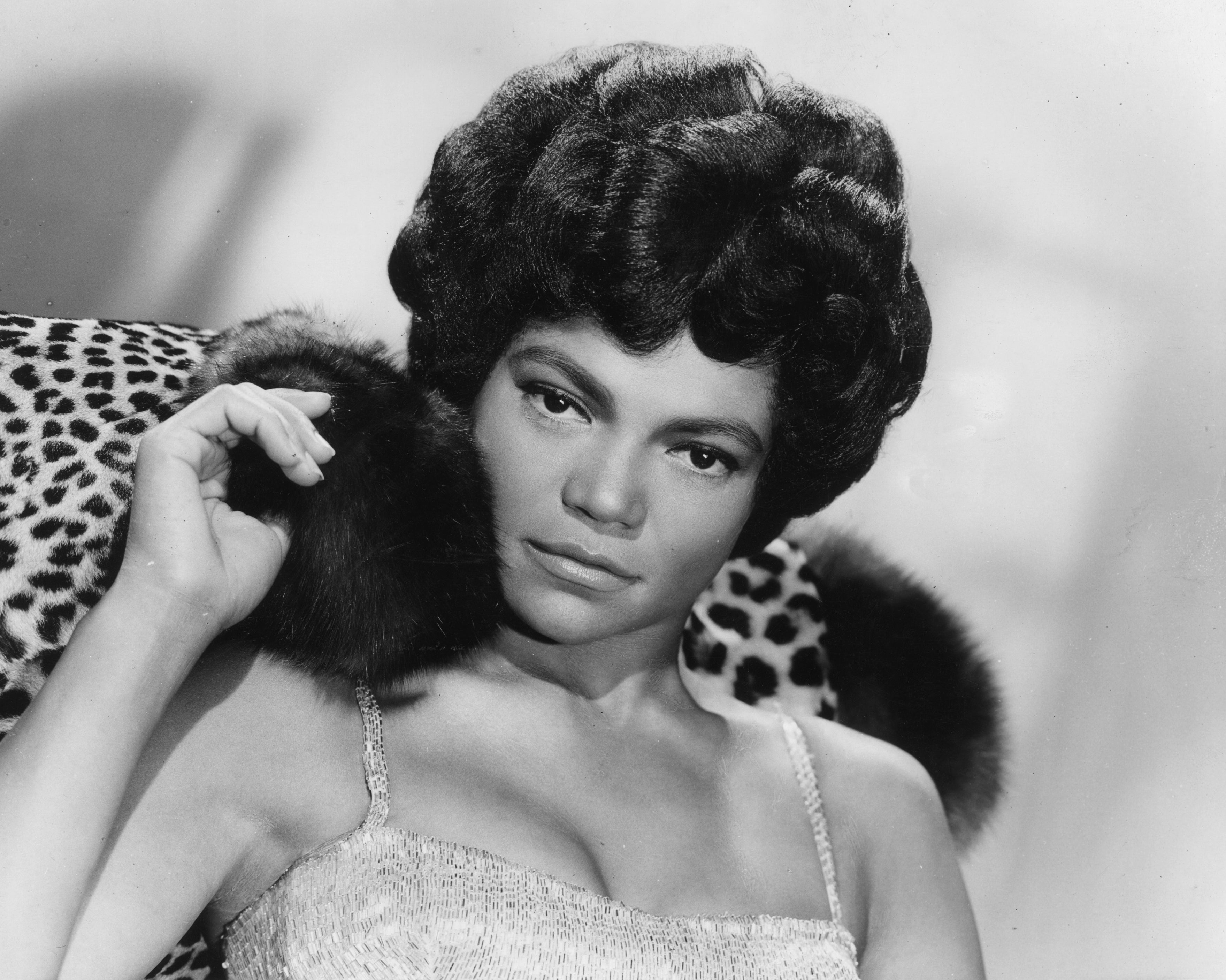 3518px x 2811px - 15 Celebrity Women Who Set Hair Trends In The Swingin' 60s | Essence