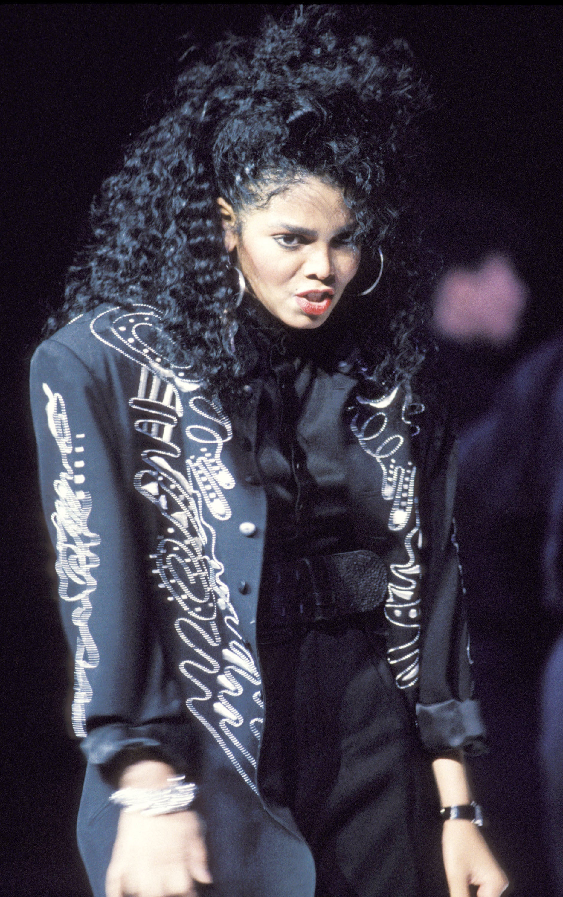 Tiny Tresses: Janet Jackson's 'Control' Curls

 
