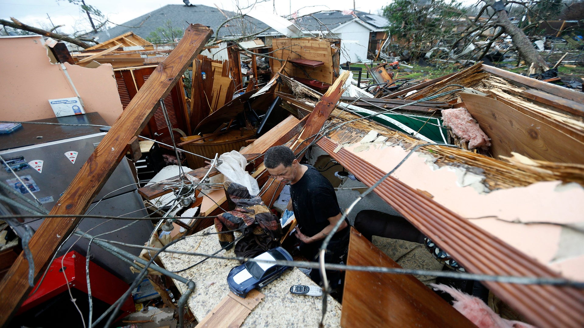 New Orleans Tornado Leaves Thousands Without Power