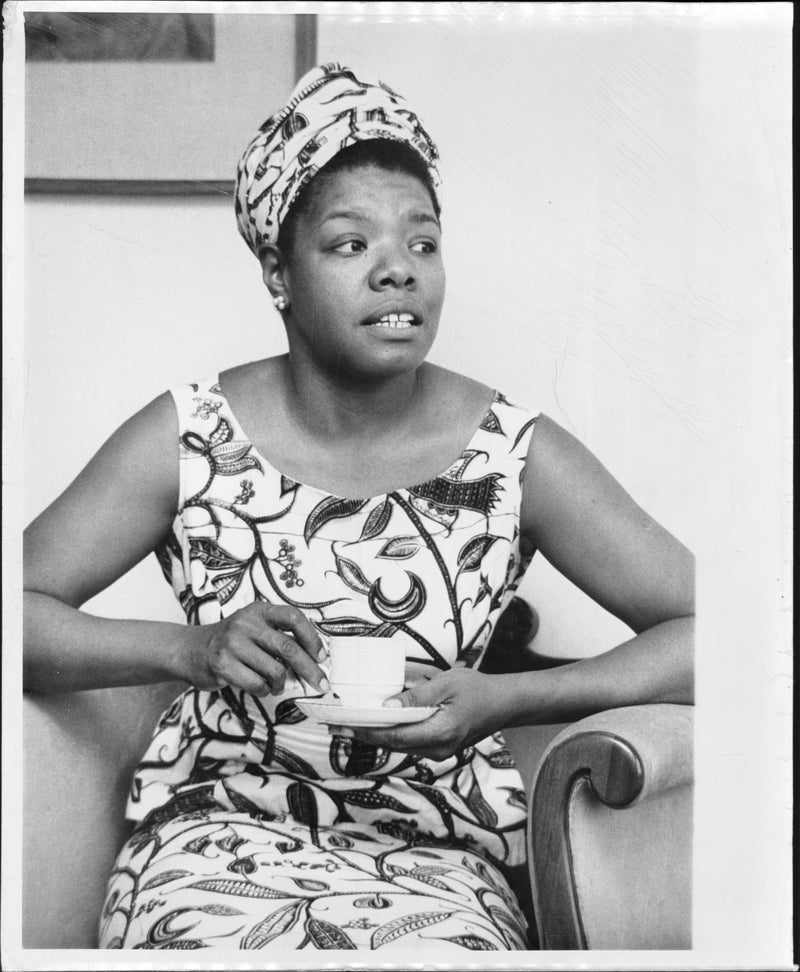 Maya Angelou Vintage Style - Essence