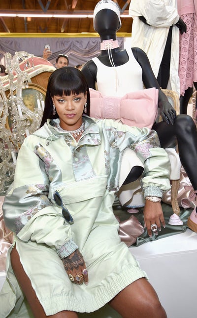 Tormenta Monumento cerca Rihanna Previews New Colorways for Beloved FENTY x PUMA Fur Slides- Essence