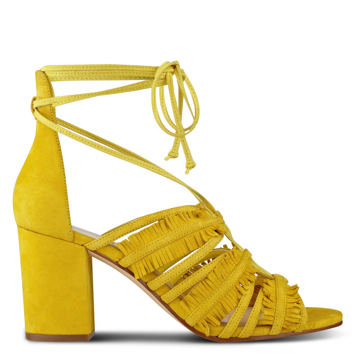 15 MustHave Shoes for Graduation Essence