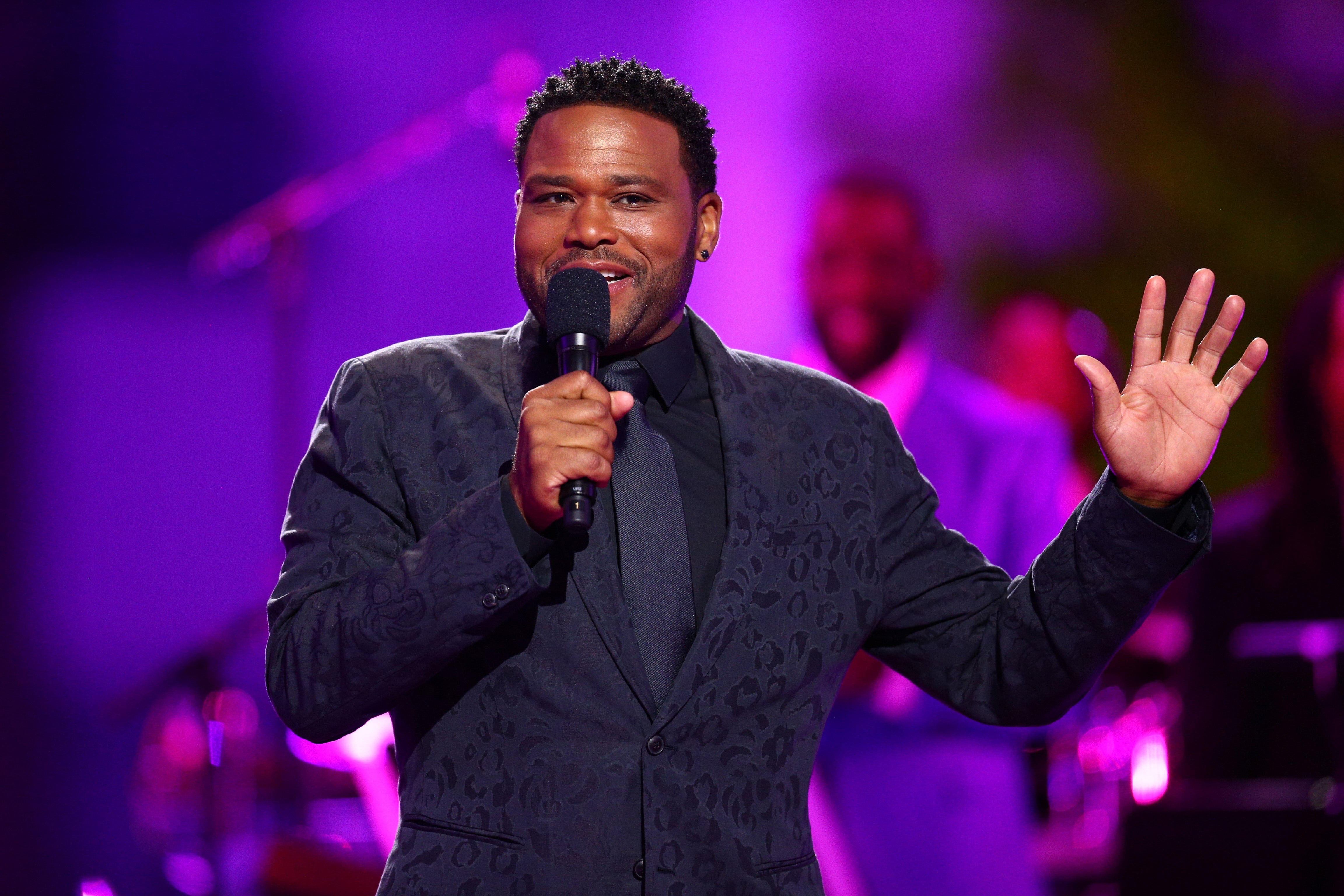 What Anthony Anderson Tells Family When They Ask For Money
 
