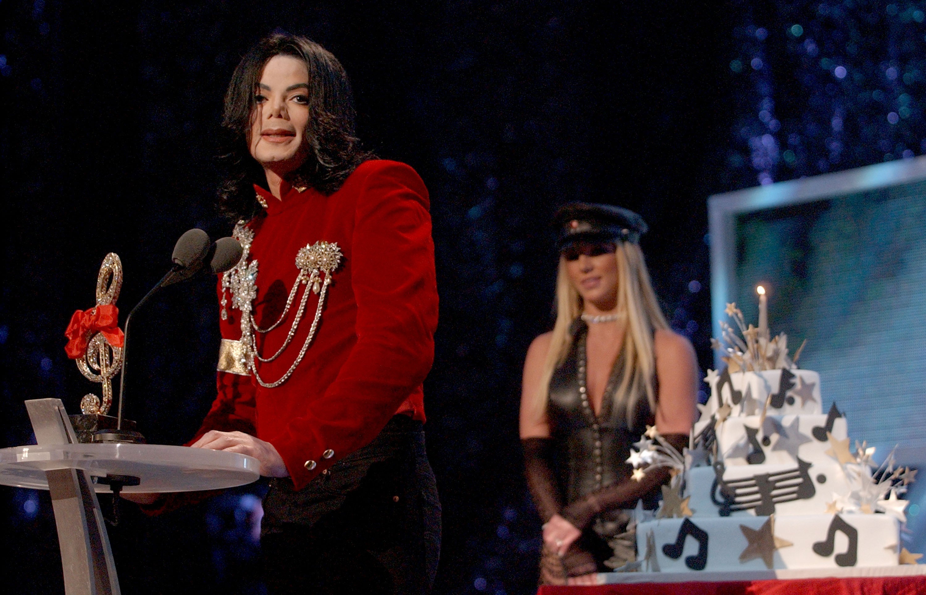 The Complete History Of MTV's Video Music Awards In Under Two Minutes 
