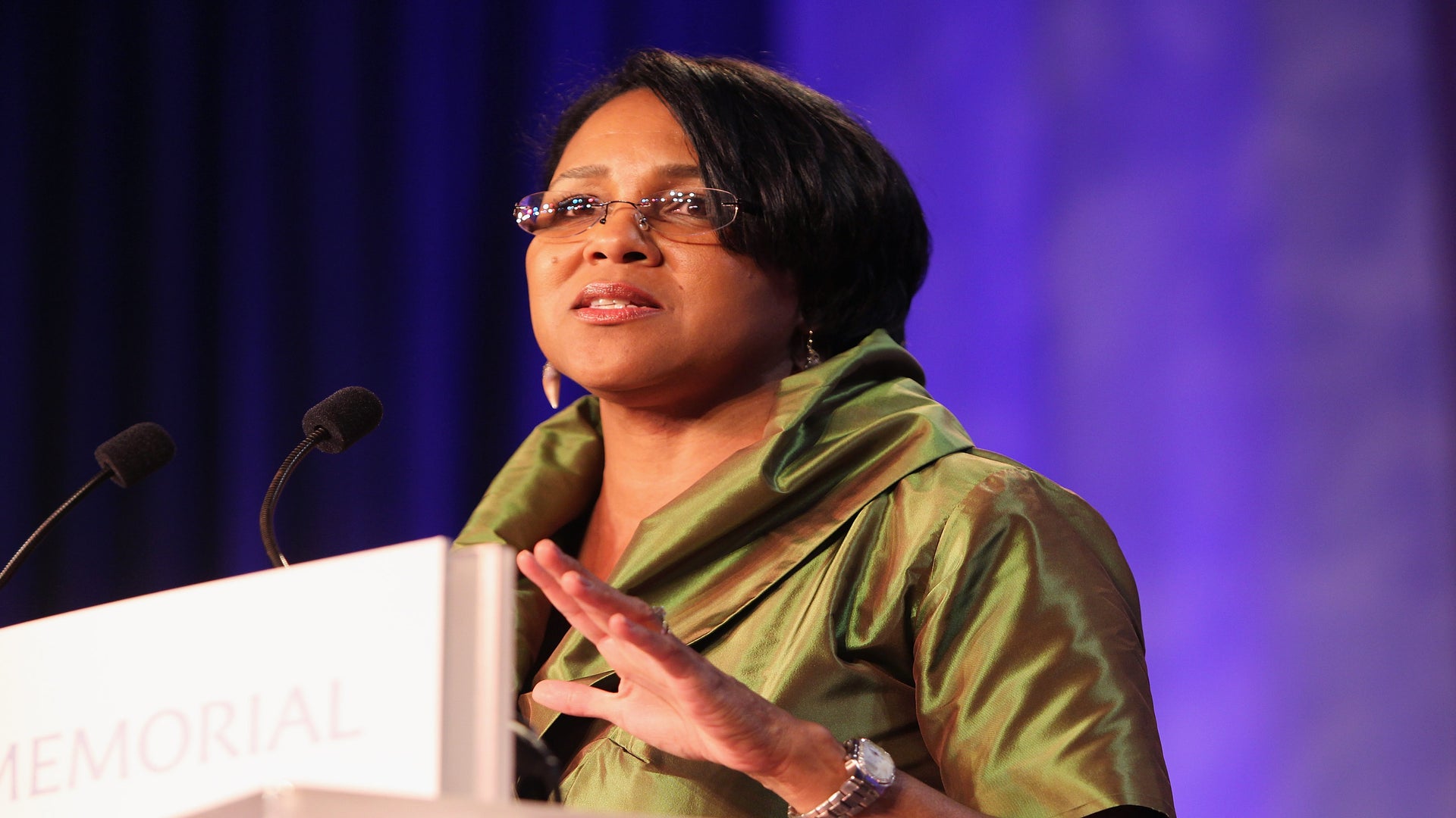 Rosalind Brewer Just Became The First Black Woman COO Of Starbucks