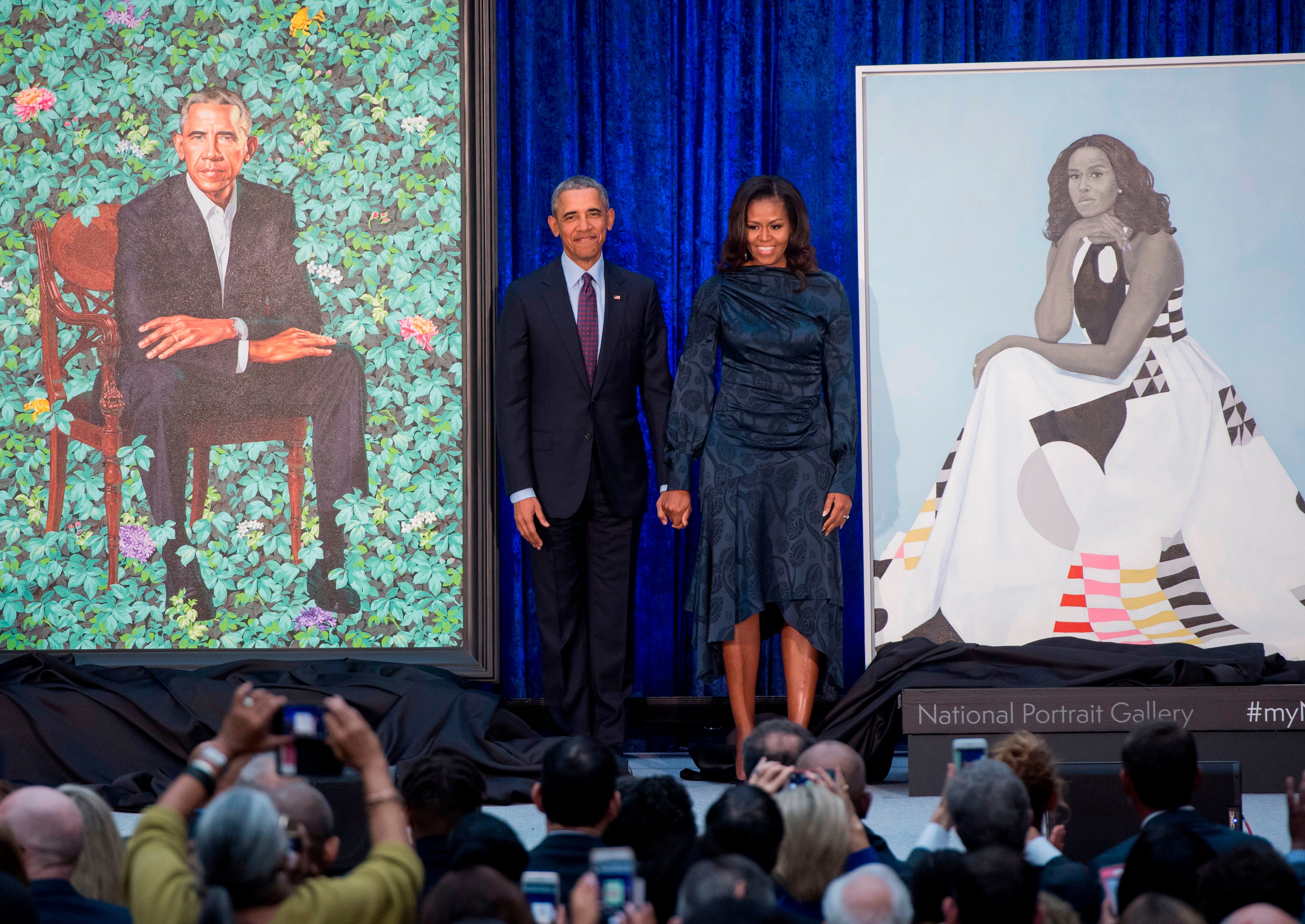 Barack Obama Had The Best Reaction When He Saw Michelle Obama's Official Portrait For The First Time