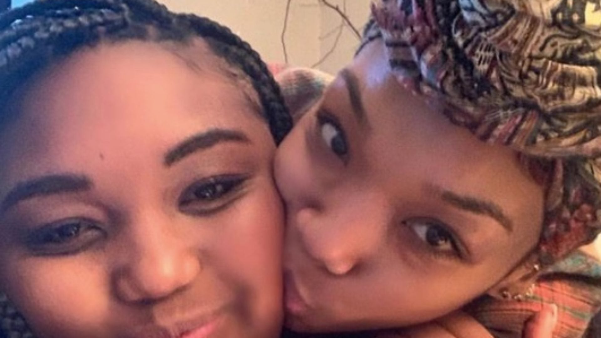 Here Are Cute Twinning Photos Of Brandy And Her Daughter Sy'rai