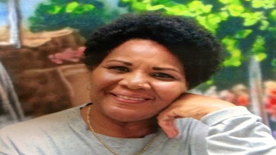 Who Is Alice Marie Johnson 5 Things To Know About The Woman Kim Kardashian Is Trying To Free From Prison Who Is Alice Marie Johnson 5 Things To Know About The