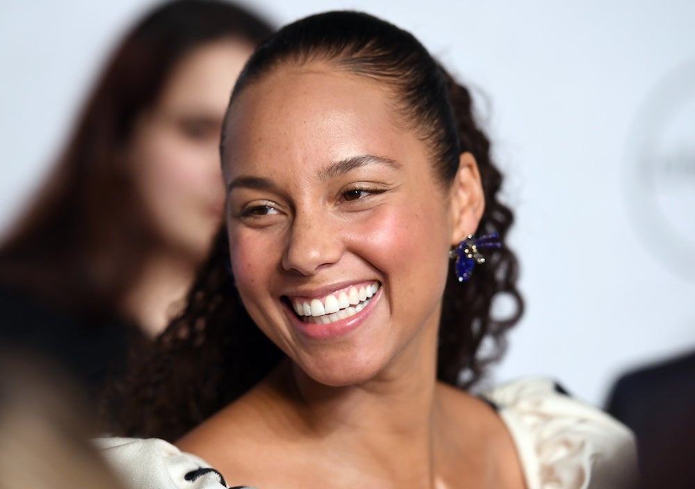 Alicia Keys Has A New Memoir...And Oprah Is Publishing It - Essence ...