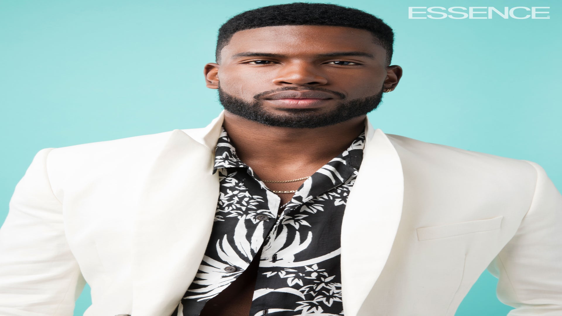 'Insecure' Actor Broderick Hunter Keeps His Cool In Hawaiian Prints ...