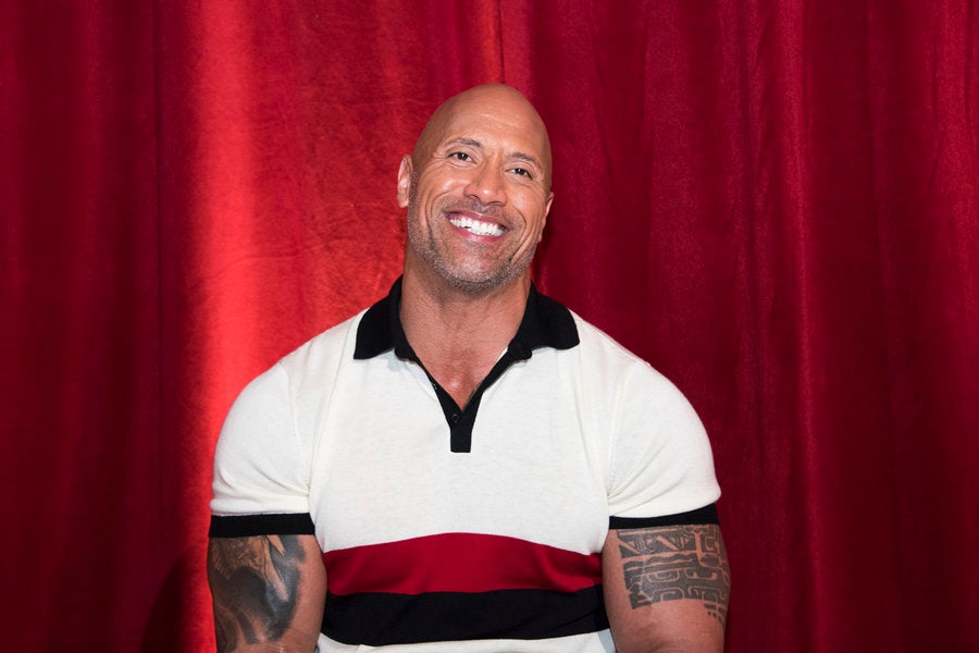 Dwayne Johnson Is Adorably Teaching His Daughter Jasmine How To Swim