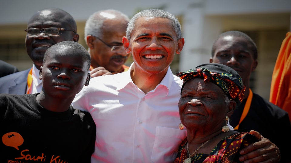 See Photos Of President Barack Obama's Historic Visit To South Africa ...