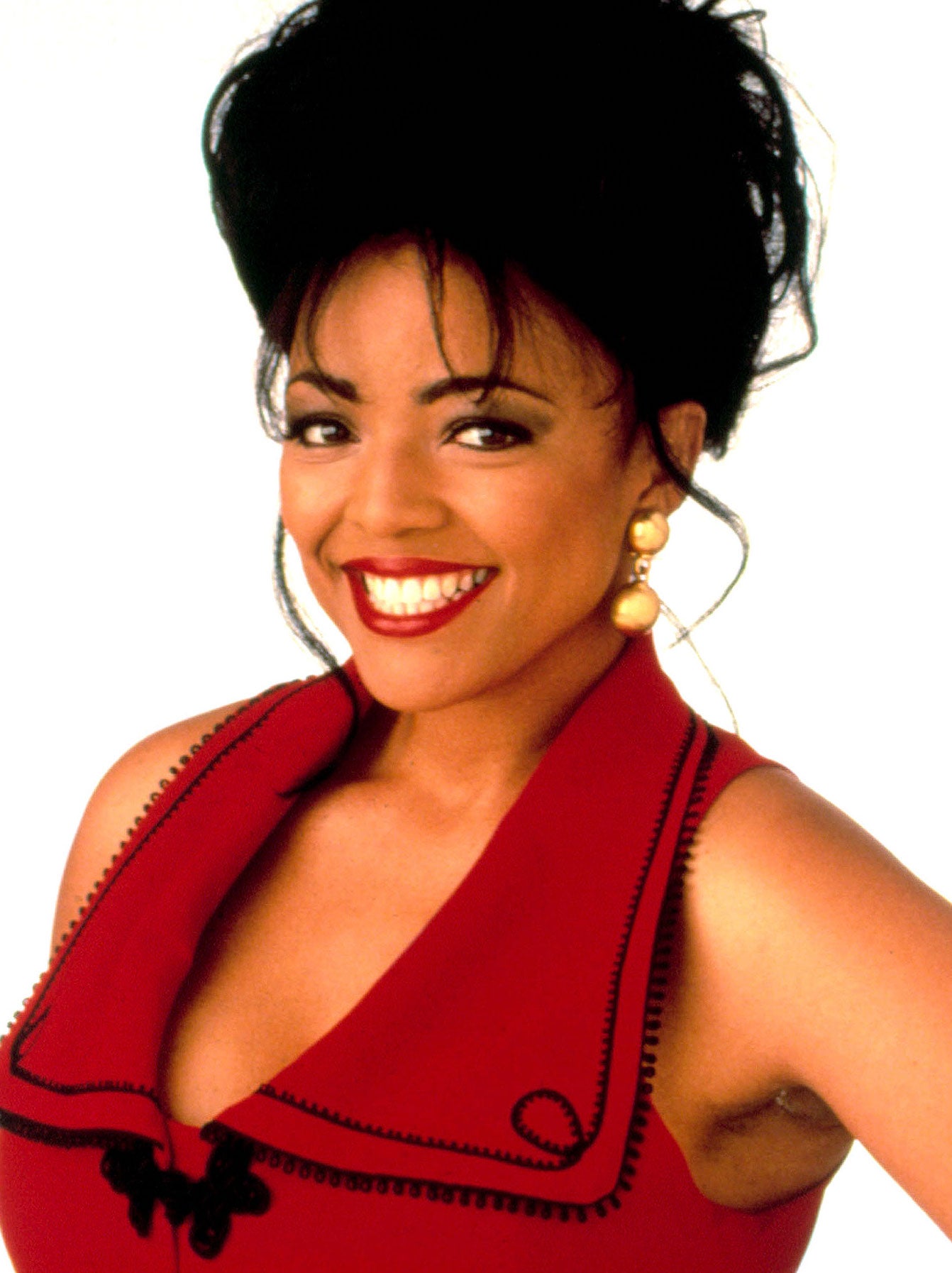 Regine, Regine! 8 Fashion Notes We’ve Taken From 'Living Single'