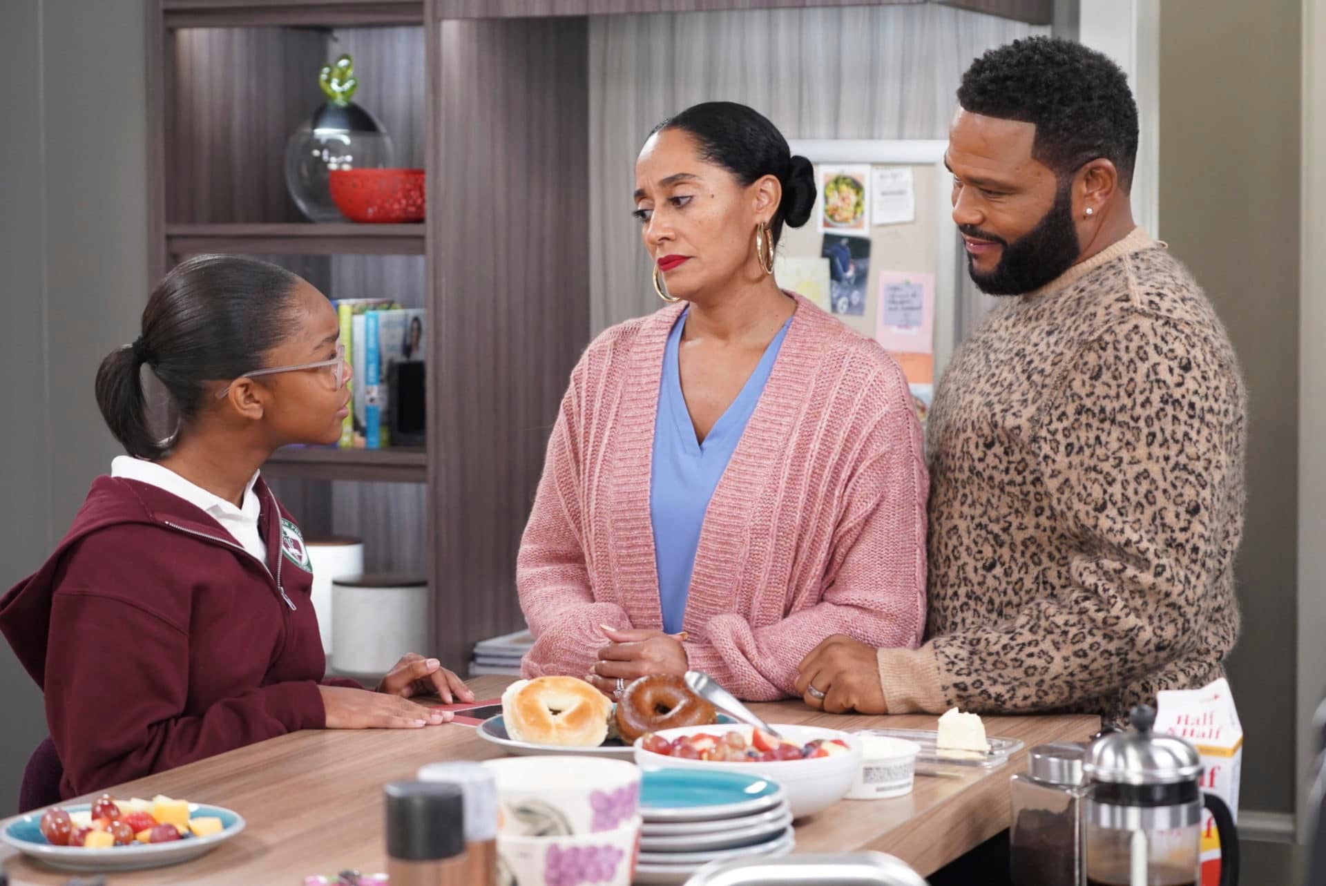 'Black-ish' Poignantly Tackled Colorism With An Honest Family Conversation