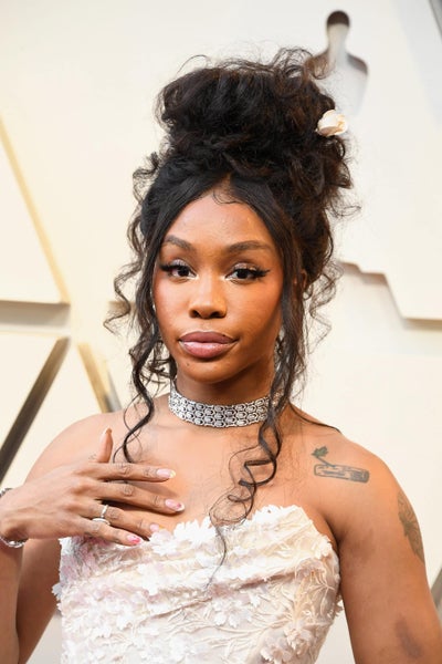 The Hair And Beauty Moments On The 2019 Oscars Red Carpet Are ...