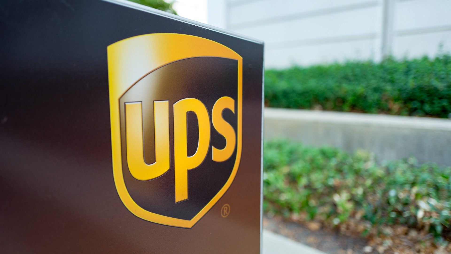 19 UPS Workers Sue Company For Enabling and Encouraging 'Culture of Racism'