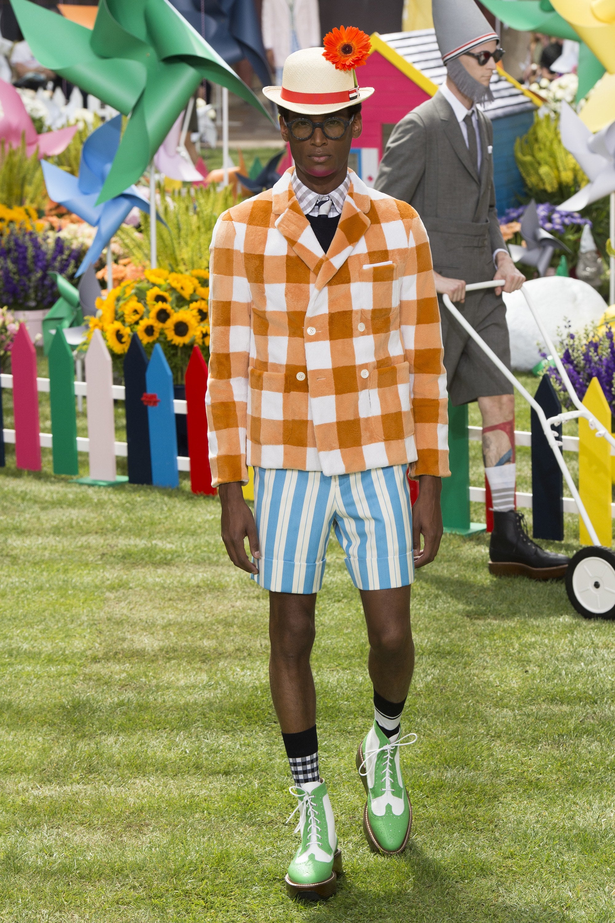 Men’s Fashion Report: Go Bold For Spring With Colorful Streetwear ...
