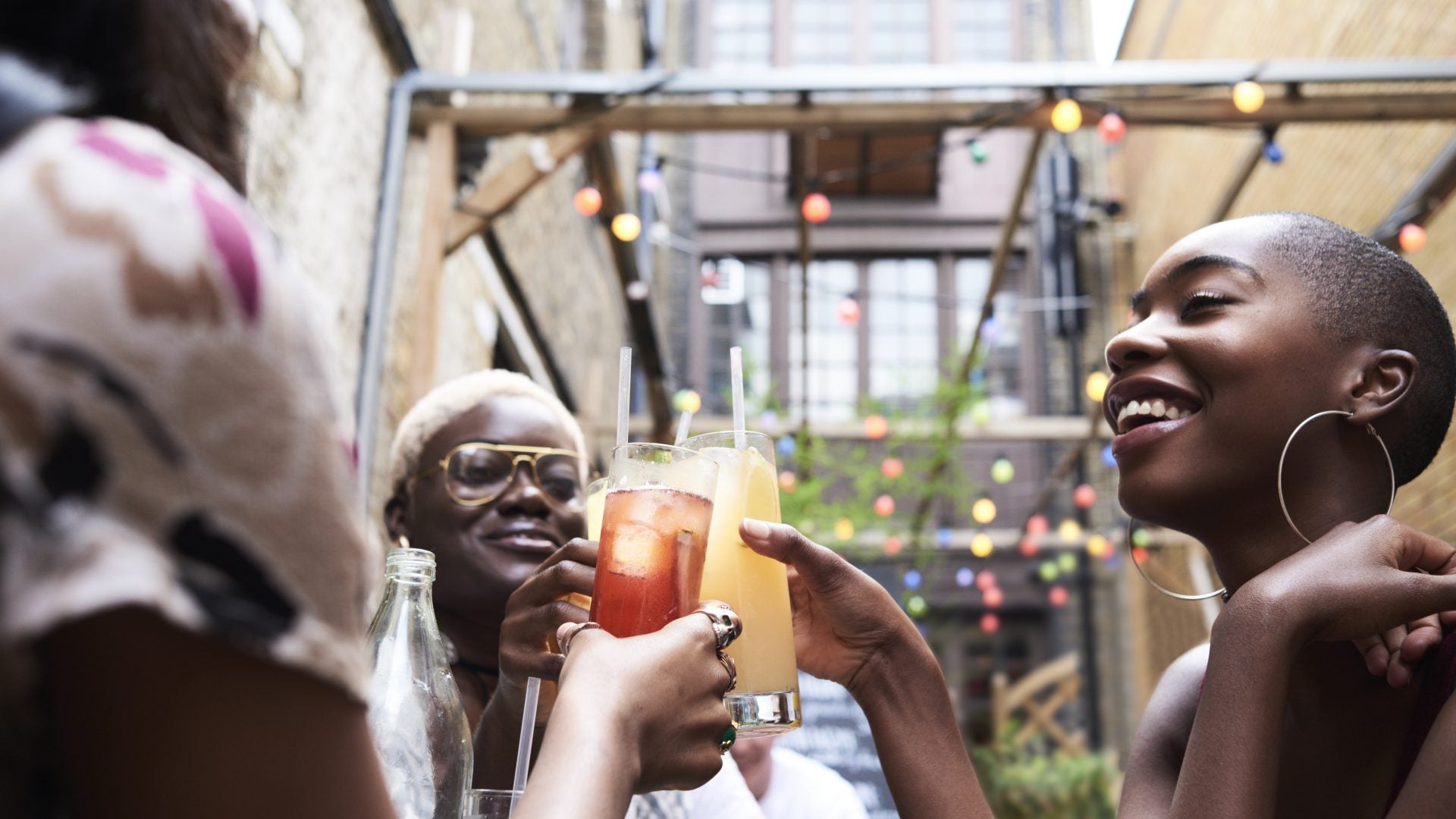 5 Refreshing Mocktails To Make For Easter Brunch