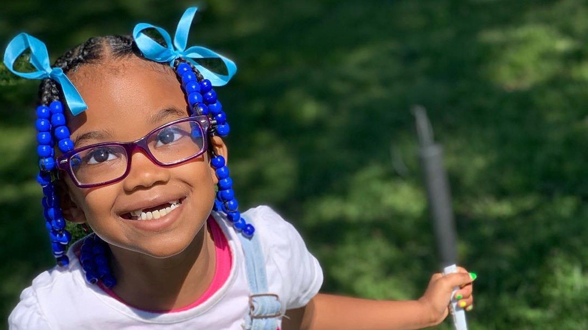 MUST WATCH: This Video Of A 6-Year-Old Giving Her Mother A Makeover Is Heart Warming