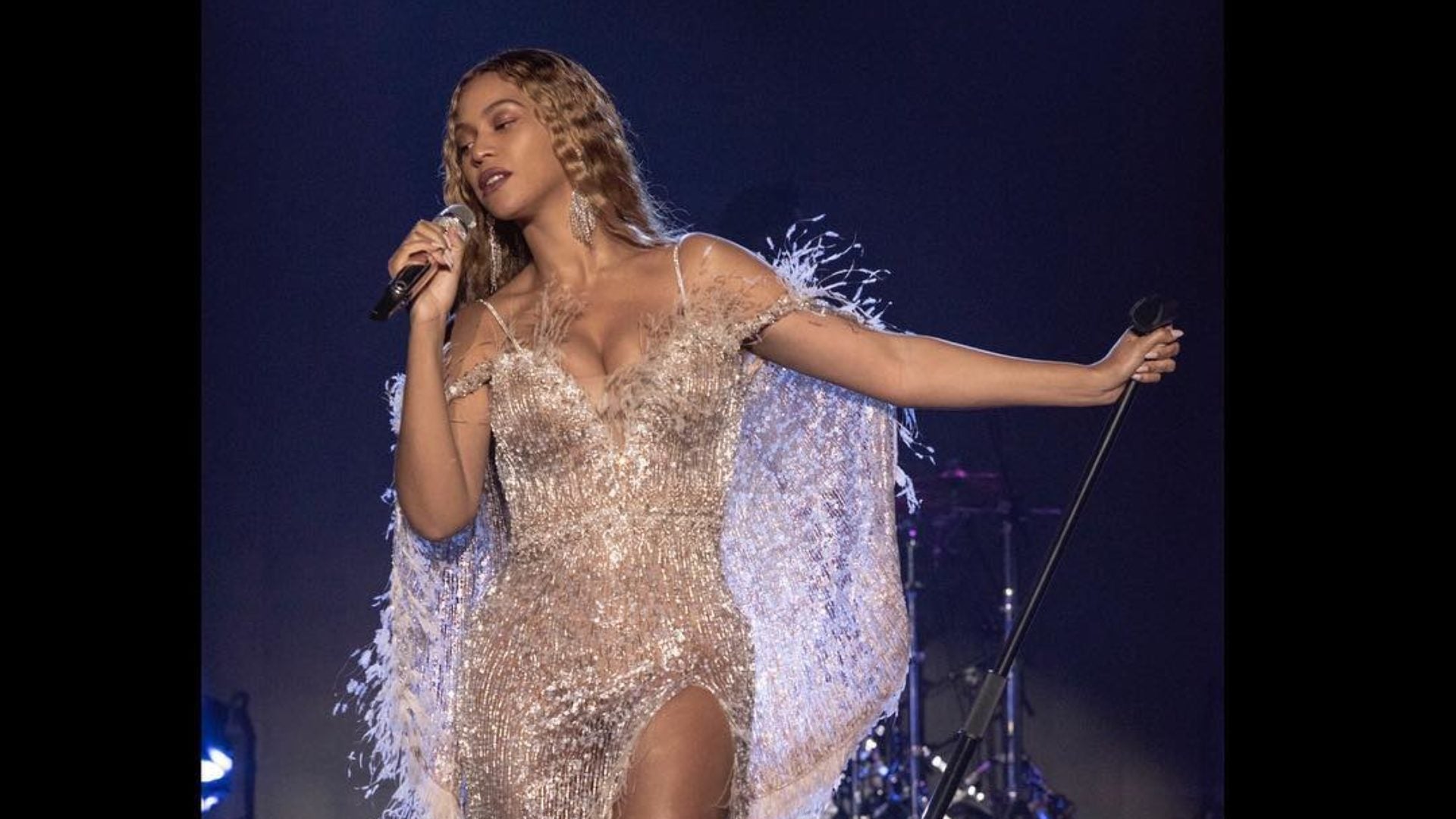 Beyoncé's Vogue Portrait Is Being Acquired By The Smithsonian’s National Portrait Gallery