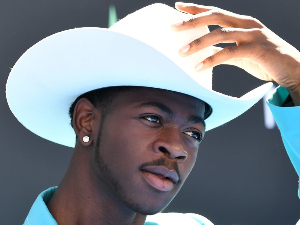 is lil nas x gay yes or no