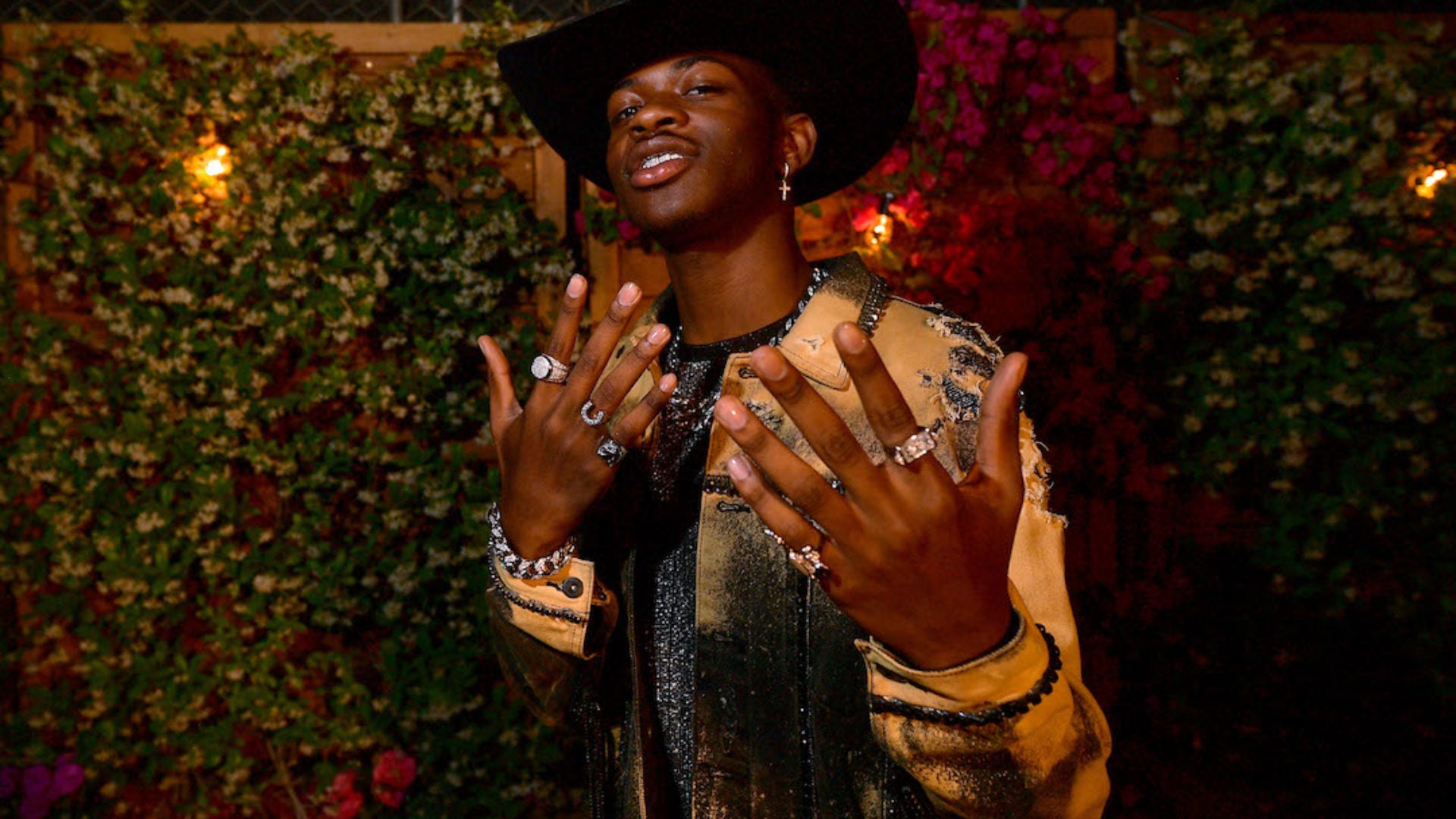 Lil Nas Xs Old Town Road Breaks Billboard Record With 17 Weeks At No 1 0404