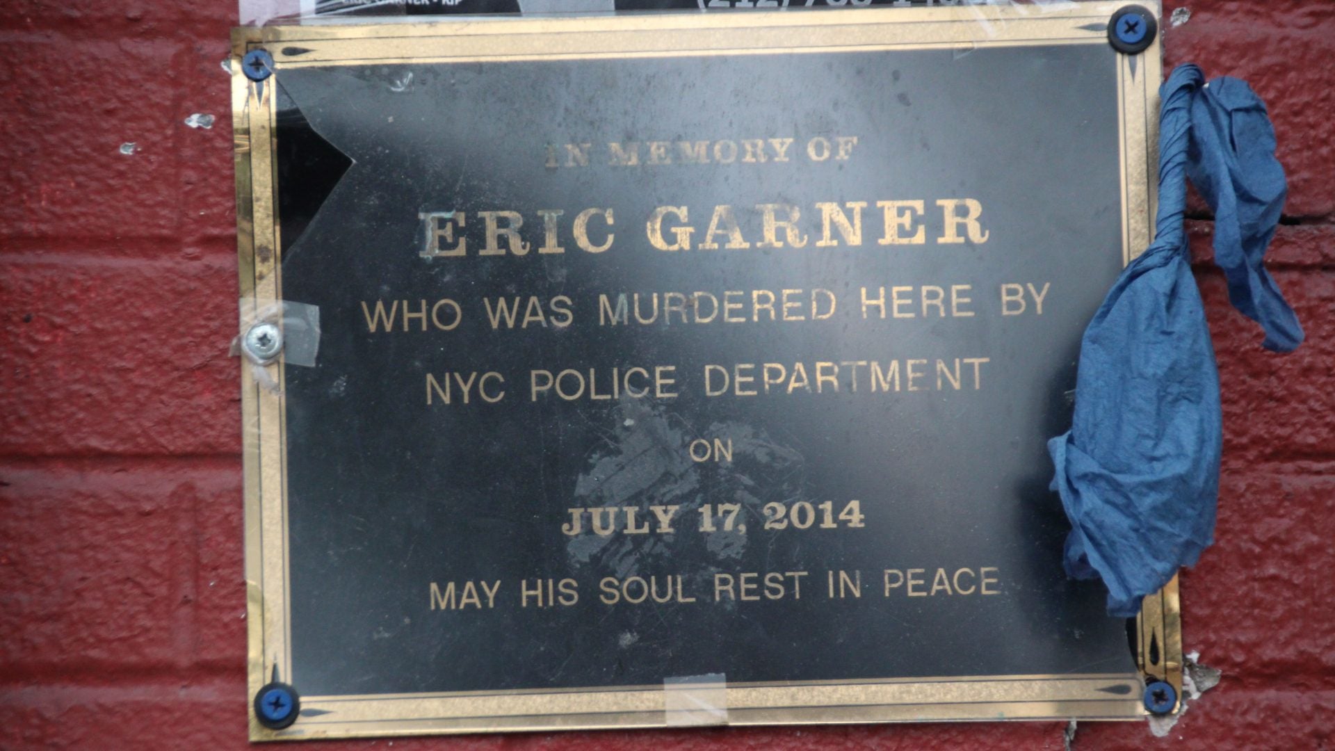 Justice Department Declines To Bring Federal Charges Against Cop Involved In Eric Garner's Death
