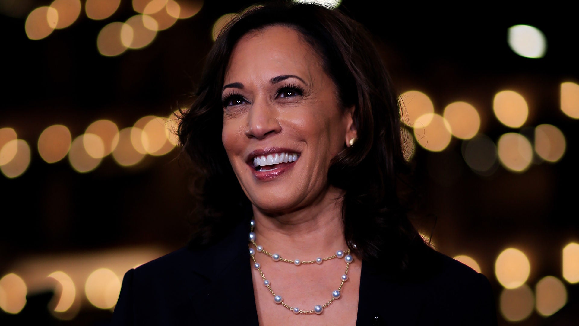 Sen. Kamala Harris Defends Pelosi Amid Tensions With 'The Squad'