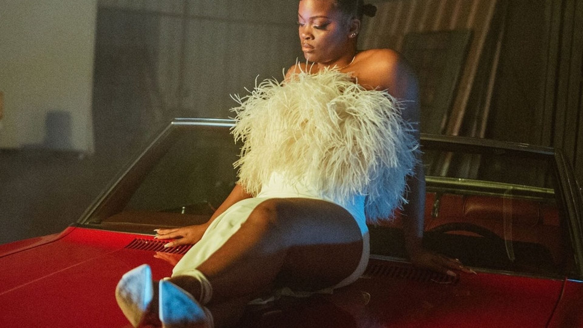 Ari Lennox's Stylist Spills The Outfit Details For "BMO"