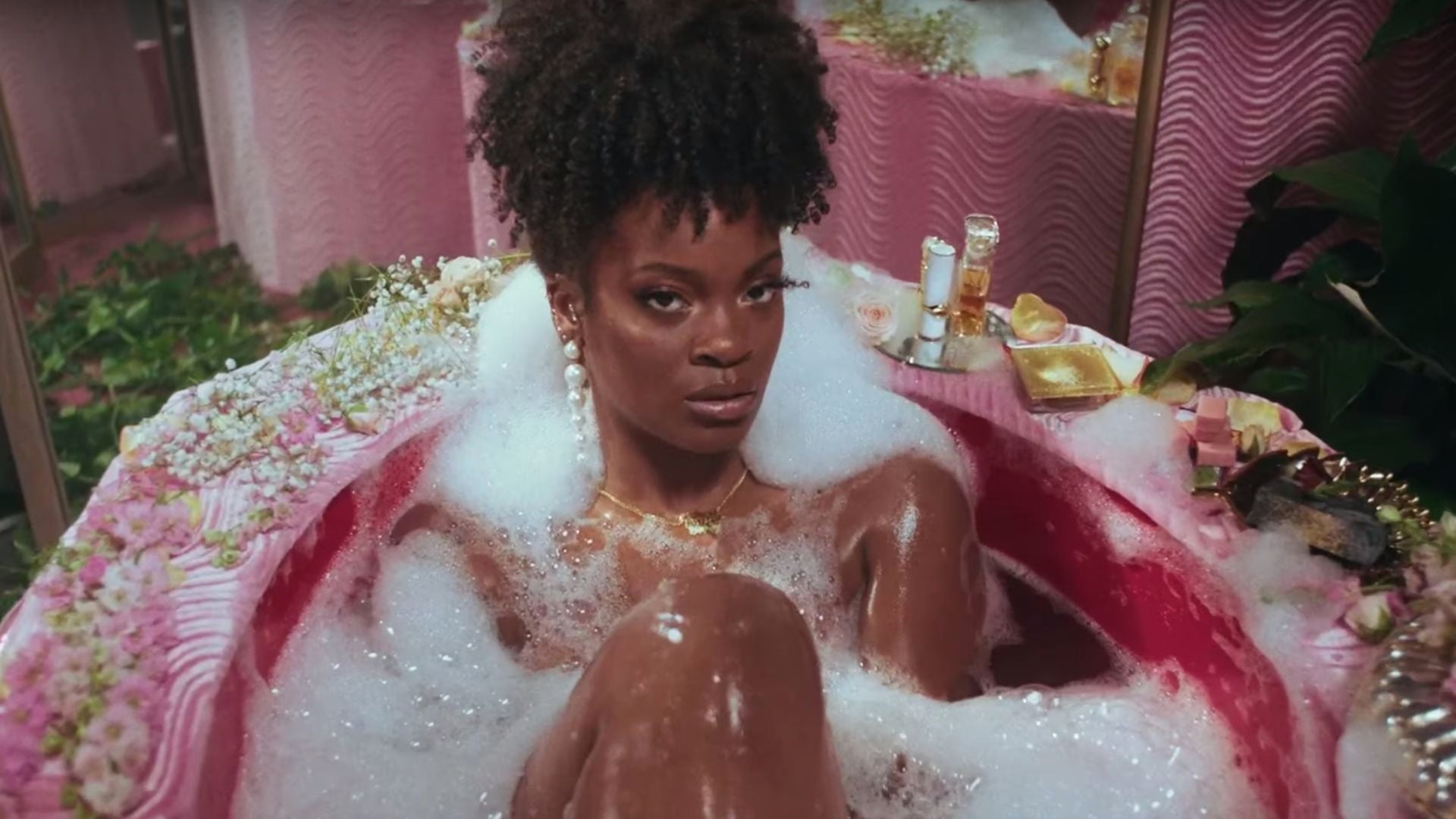 Ari Lennox Pays Homage To Missy Elliott And Total In New Music Video For 'BMO'