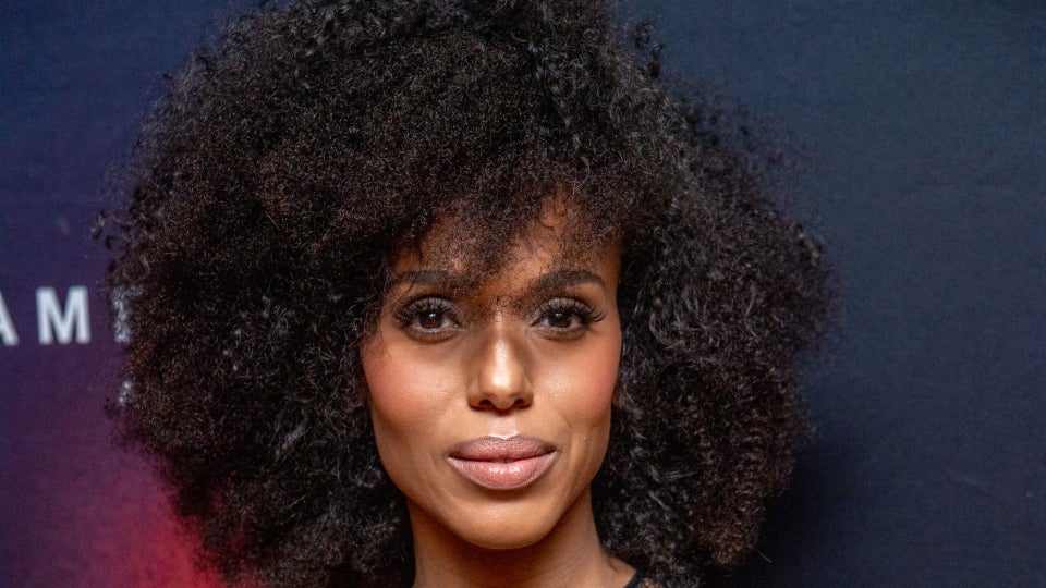 Kerry Washington Looks Stunning In Natural Curls Essence 