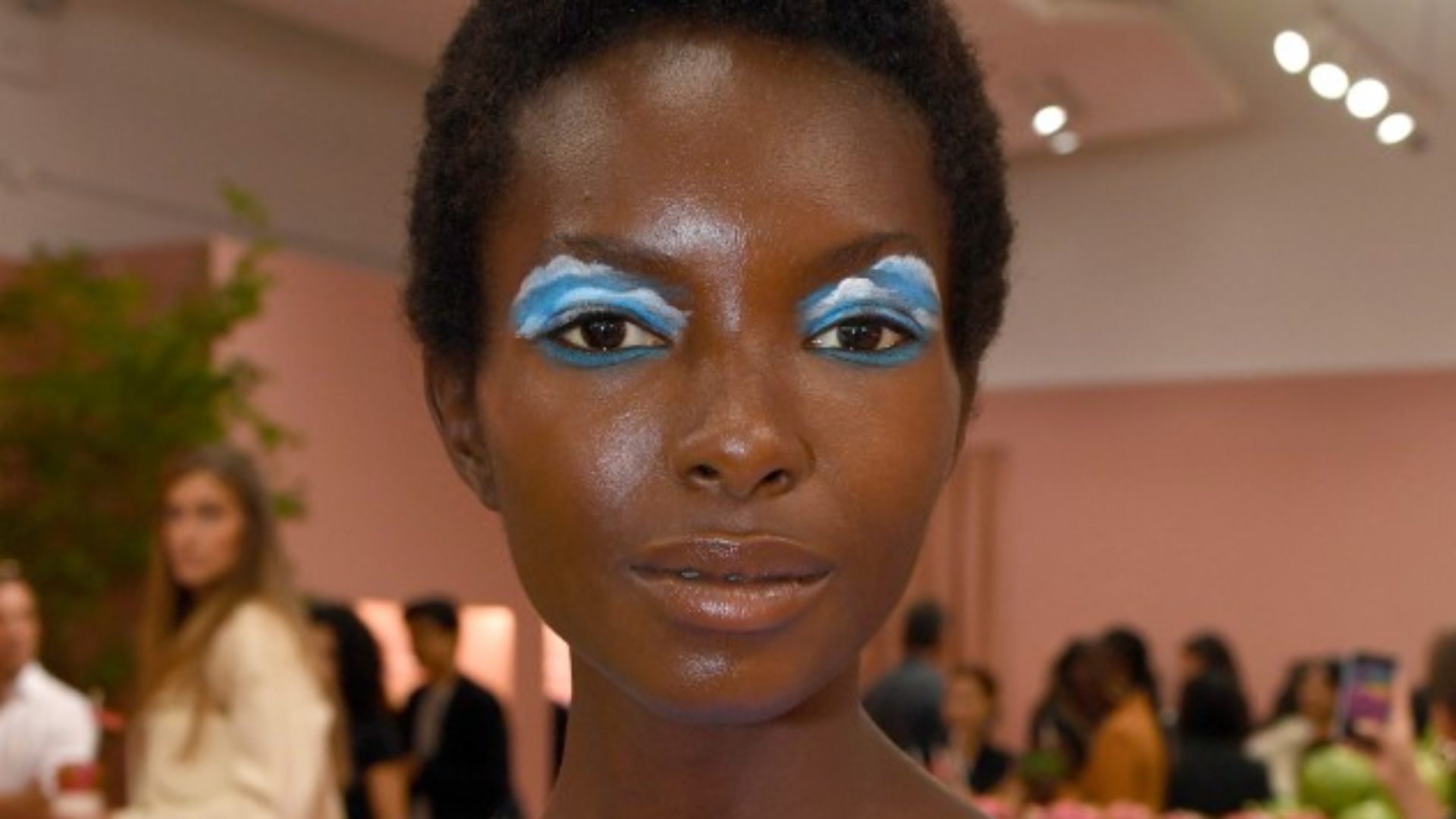 9 New York Fashion Week Makeup Trends To Try Right Now