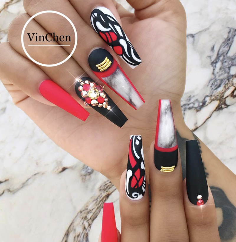 Rock Your School Colors For Homecoming With These Nails - Essence