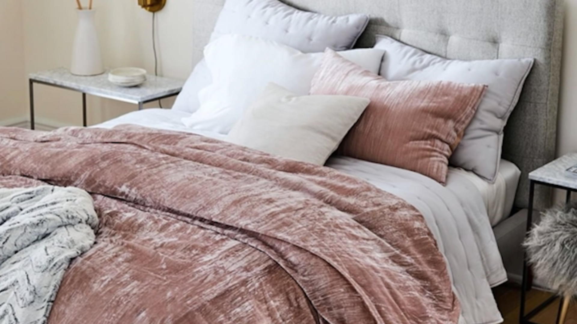What I Screenshot This Week: Velvety Comforters To Combat The Cold