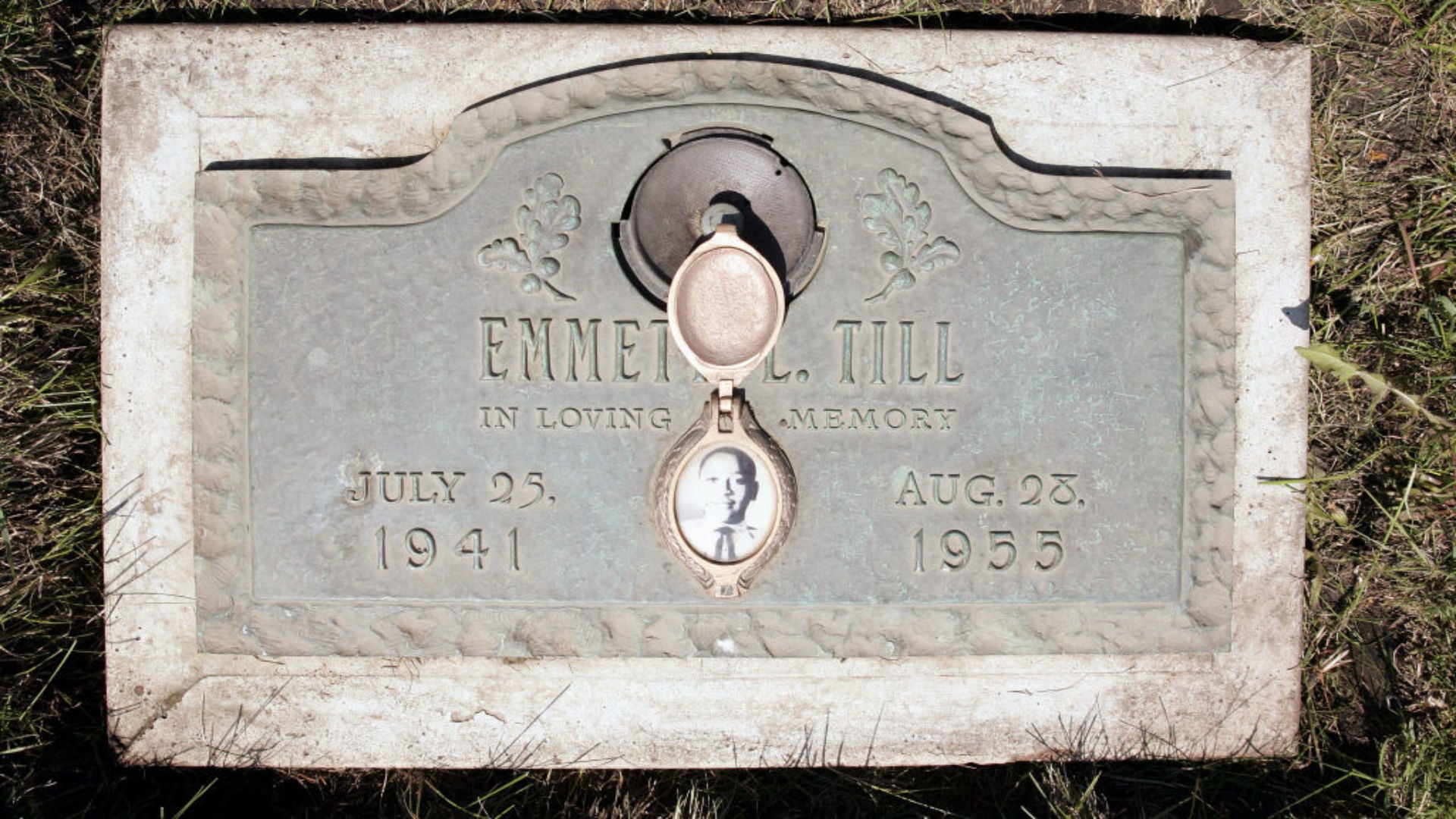 White Nationalists Tried To Record Video In Front Of Emmett Till Memorial