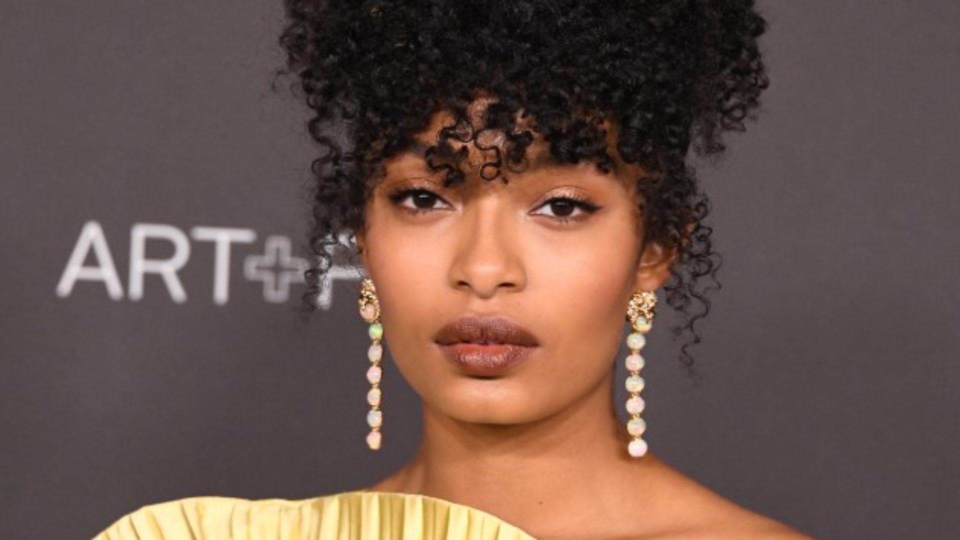 9 Fresh Ways To Style Curly Hair