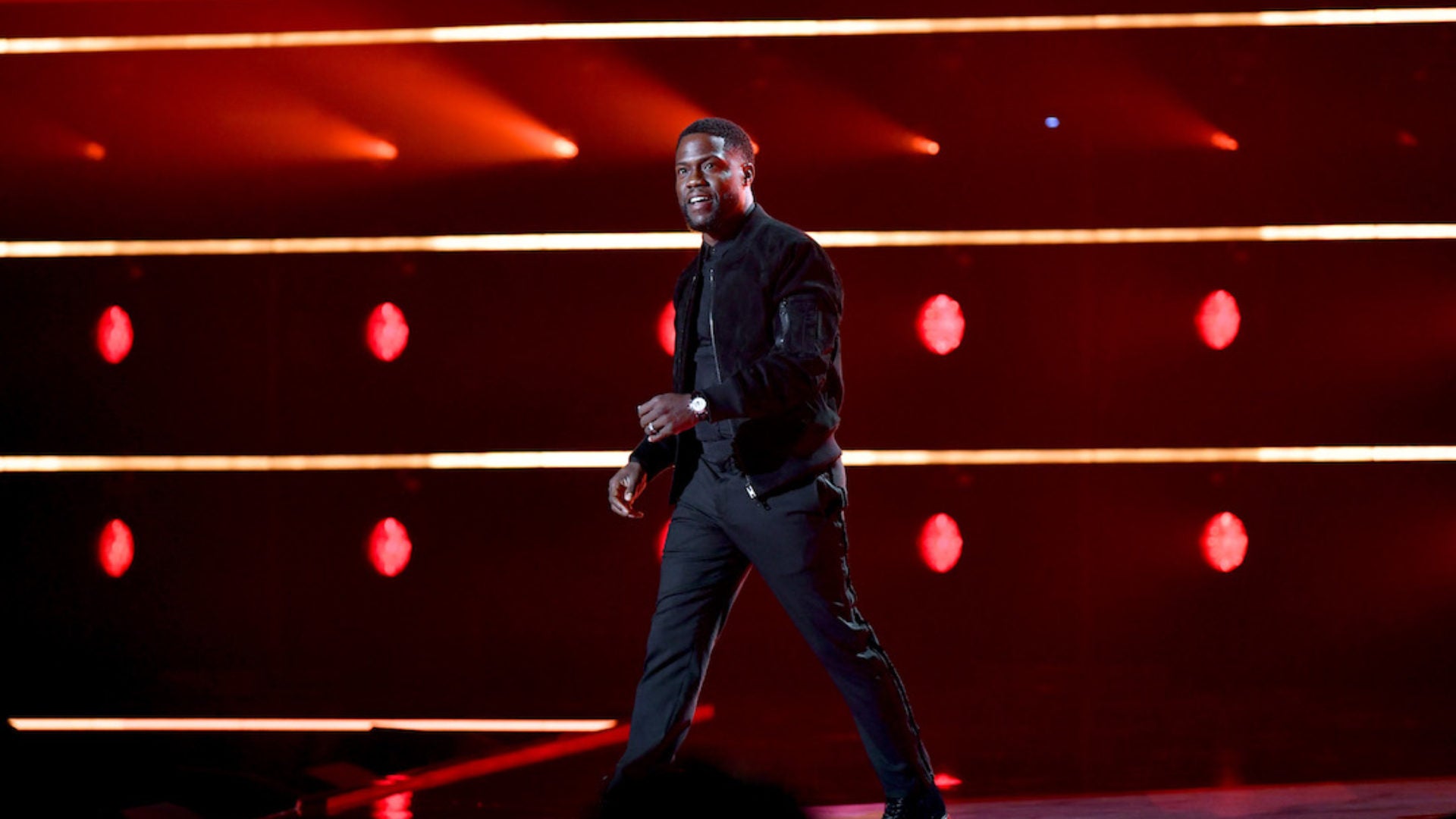 Kevin Hart Makes First Public Appearance Since Car Accident