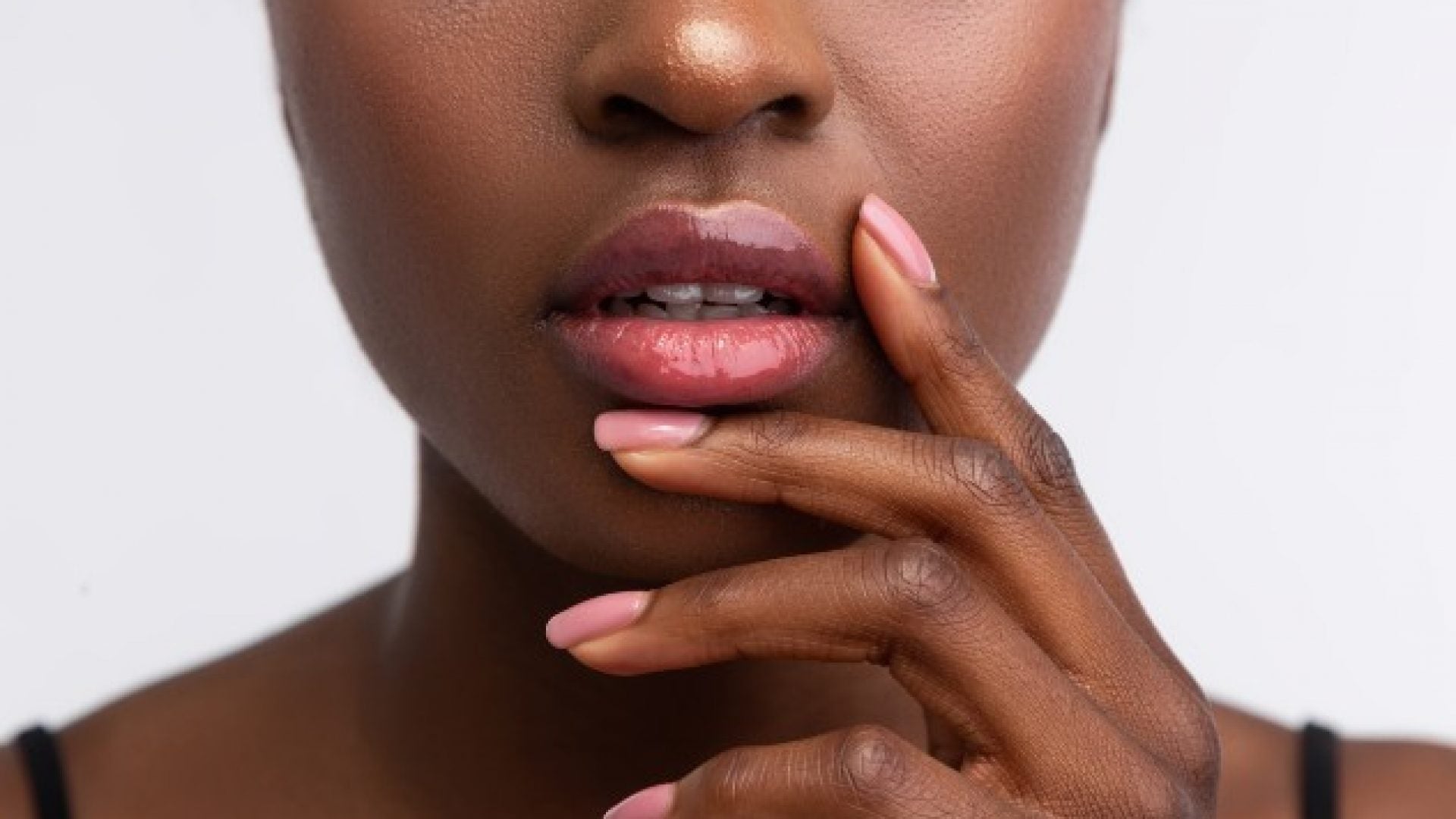The Best Scrubs For Dry Lips