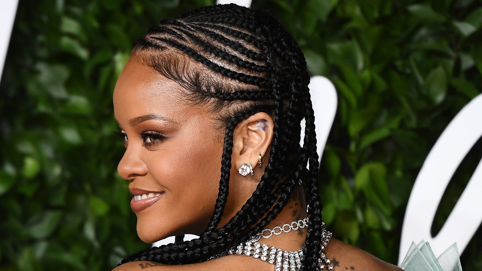 9 Things To Know About Braiding Afro Hair