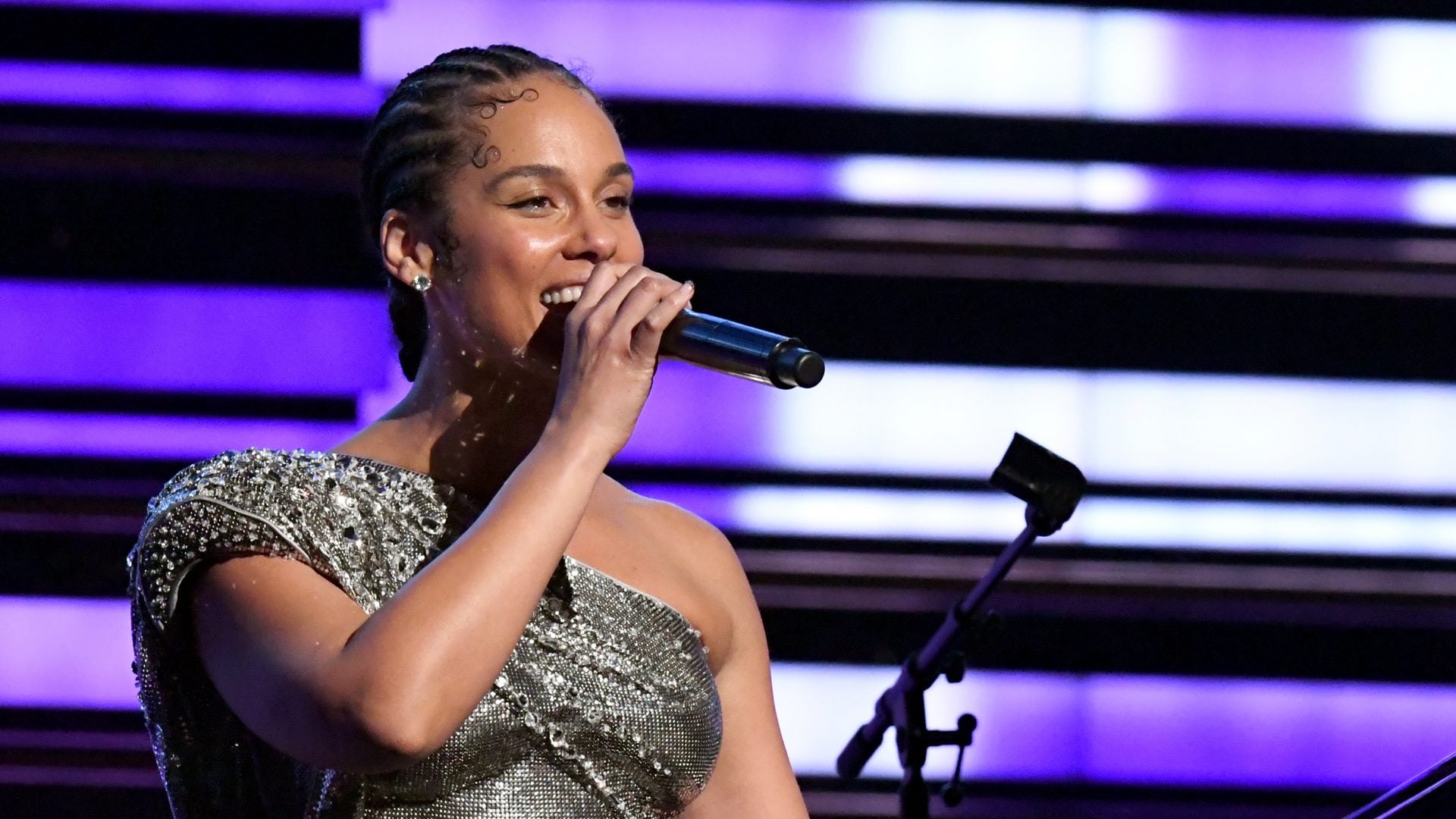 Alicia keys grammys dress best sale