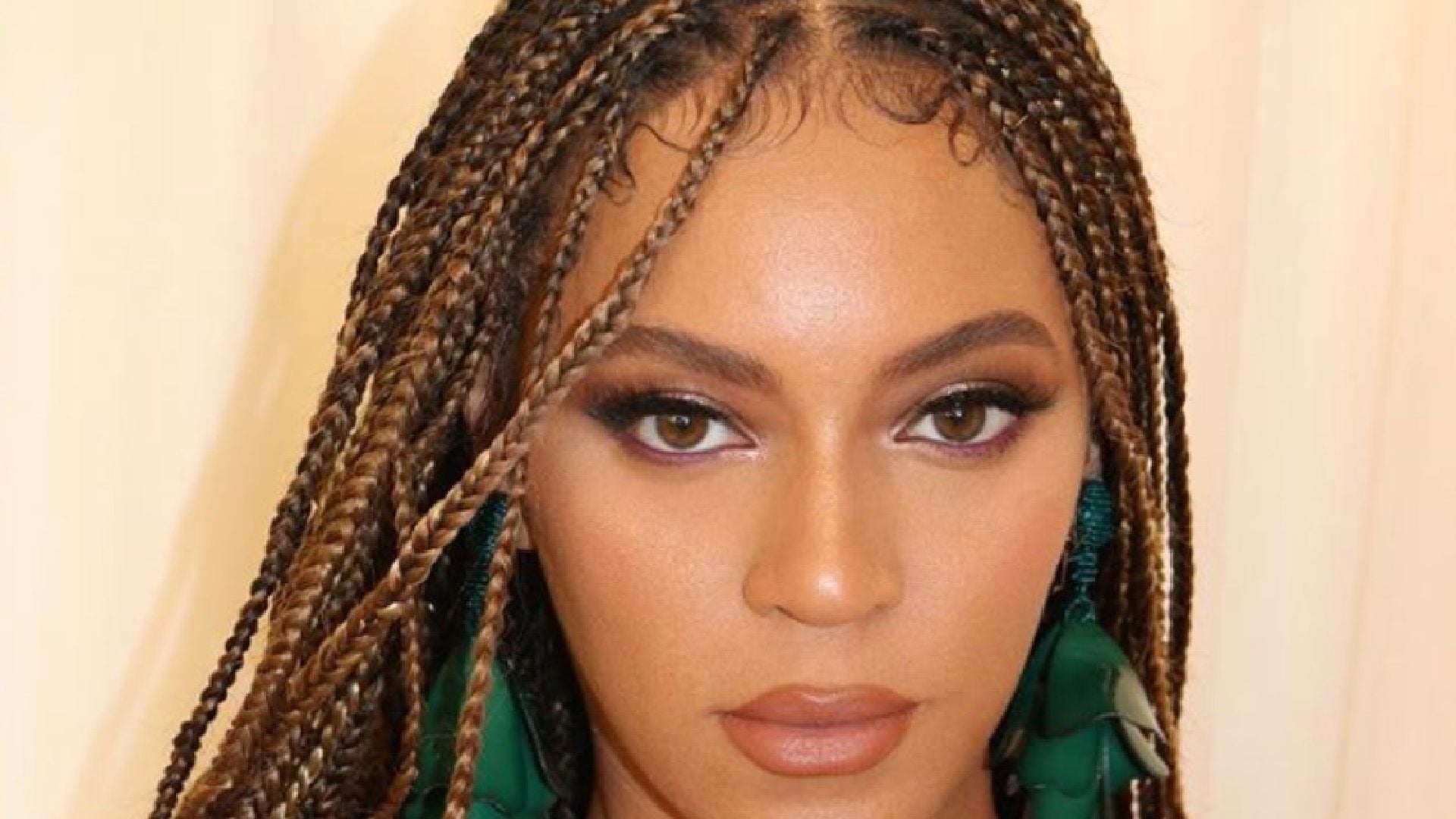 10 Celebrity-Inspired Ways To Rock Knotless Box Braids