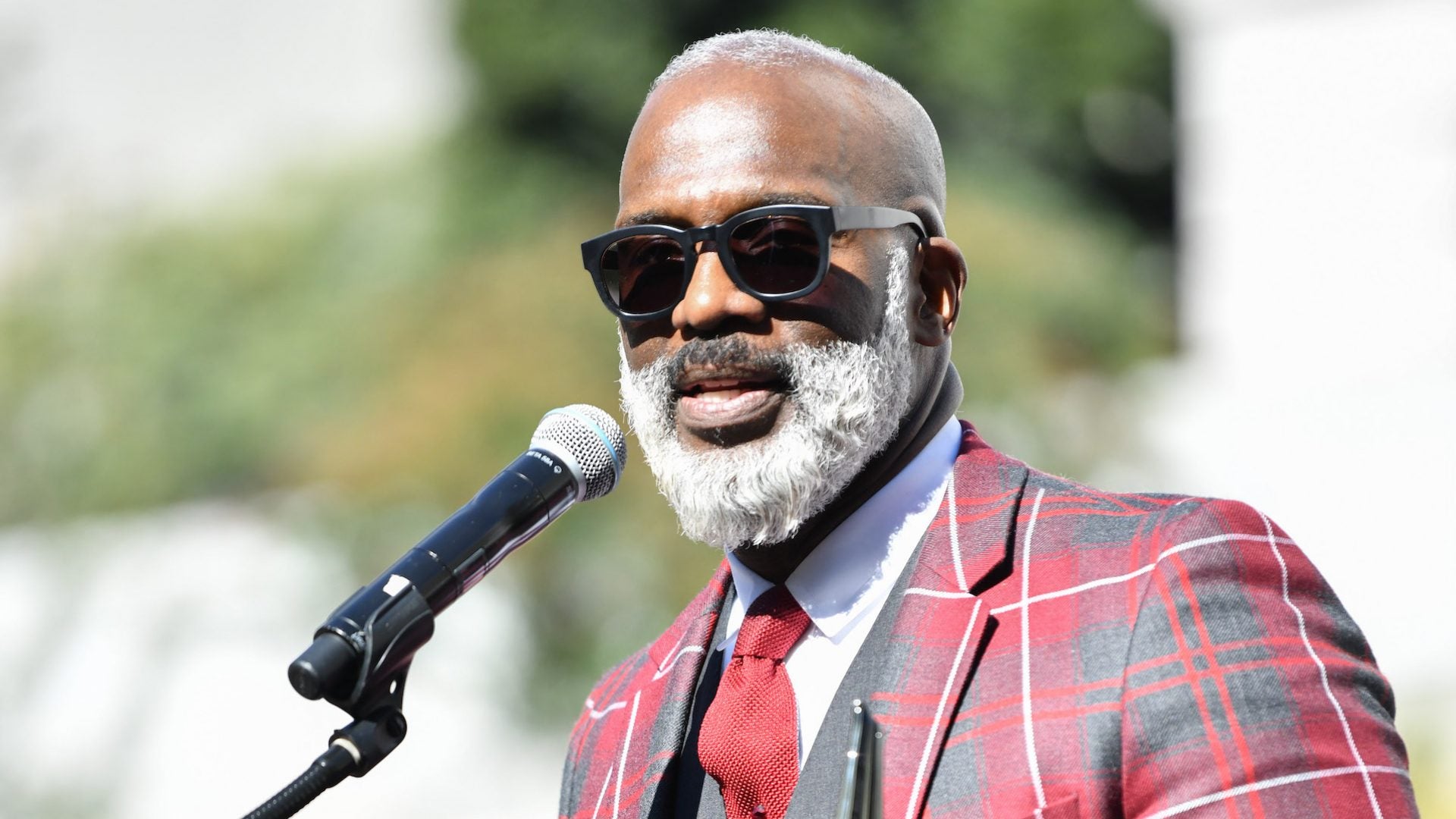 Bebe Winans Test Positive For Coronavirus After Traveling To Attend A Funeral Mother Brother Also Positive