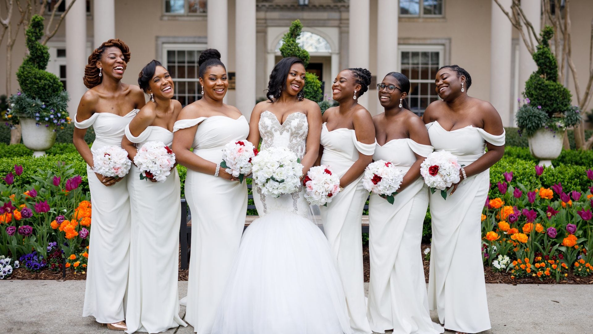 bride with her bridesmaids