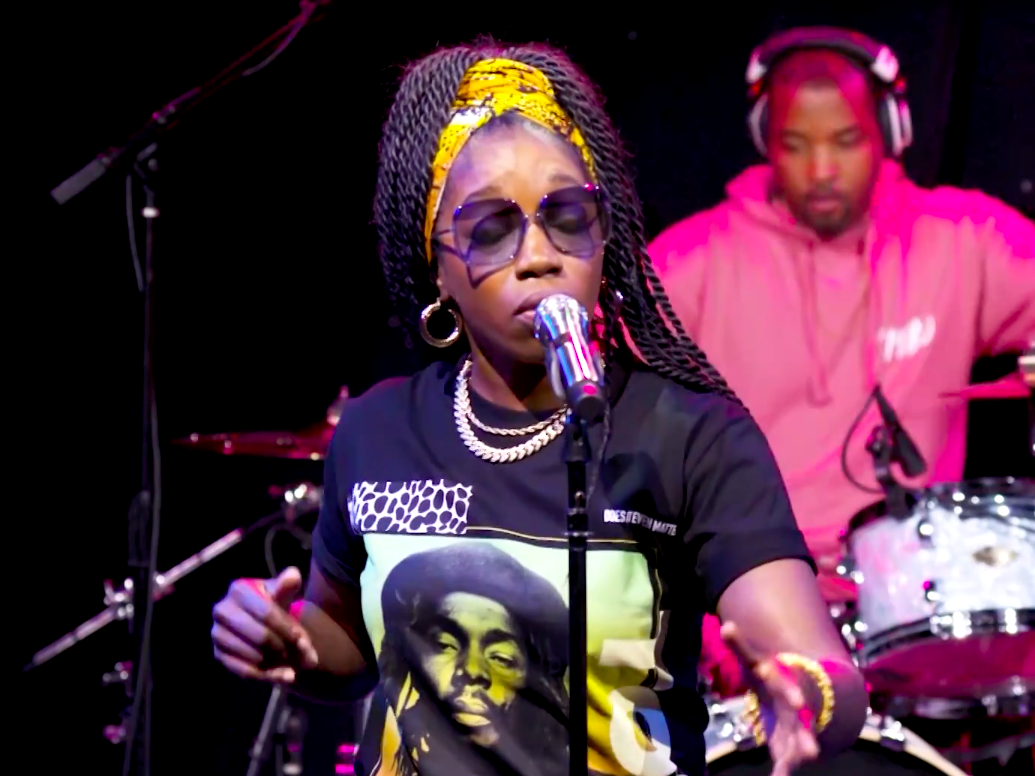 Estelle and Chronixx Perform 'Queen' at the 2020 ESSENCE Festival of Culture