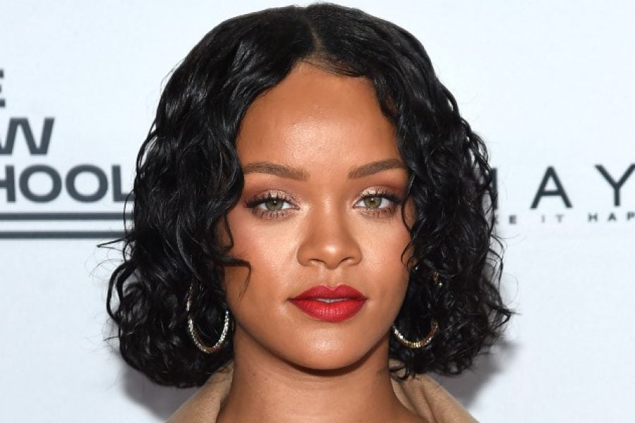 Rihanna Explains Why It May Be A Wrap For Makeup Wipes - Essence