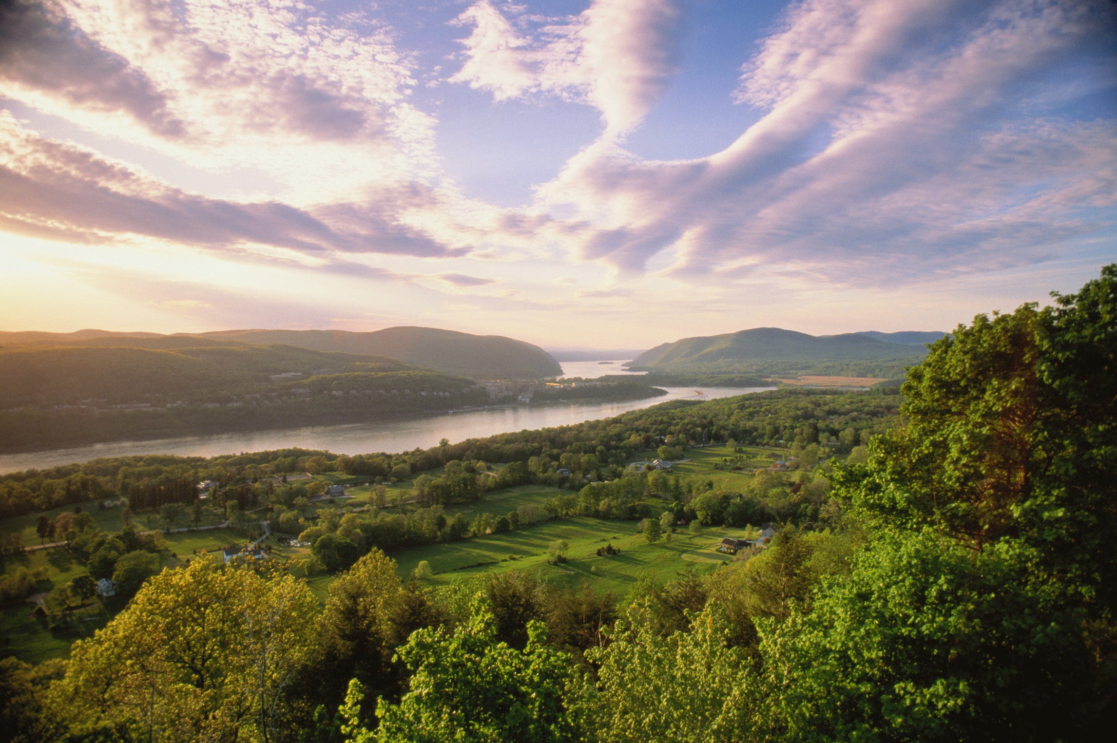 Get Lost Hours In New York S Hudson Valley Essence